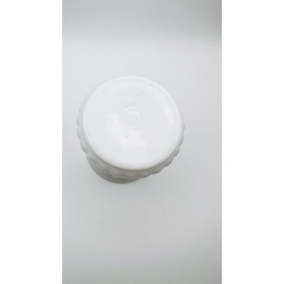 Vintage Milk Glass Blue Floral Toothbrush Holder Vanity Jar Scalloped Base - Picture 6 of 8